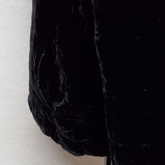 Vintage 1980s Easy Spirit Reversible Black Velvet Red Silk Qulited Filled Jacket - Picture 6 of 16